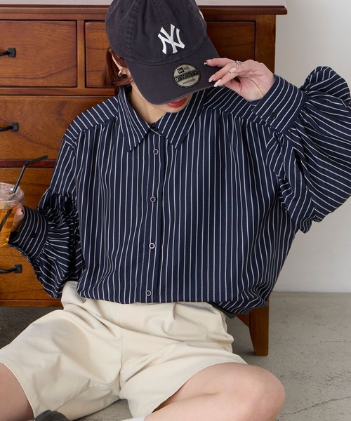 BONLECILL（ボンルシール）の「【UVカット率97%】ライトシアーギャザーボリュームスリーブ 涼しげ オーバーシャツ【纏うUVケア - ソルヴェール】（シャツ/ブラウス・レディース・ブラウン/ピンク/ネイビー系1/ベージュ/ブルー系1/ブラック/ライトブルー/オフホワイト/チャコールグレー/ライトイエロー・FREE）」の13枚目の写真