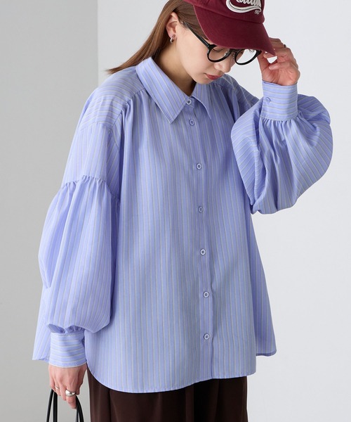 BONLECILL（ボンルシール）の「【UVカット率97%】ライトシアーギャザーボリュームスリーブ 涼しげ オーバーシャツ【纏うUVケア - ソルヴェール】（シャツ/ブラウス・レディース・ブラウン/ピンク/ネイビー系1/ベージュ/ブルー系1/ブラック/ライトブルー/オフホワイト/チャコールグレー/ライトイエロー・FREE）」の22枚目の写真