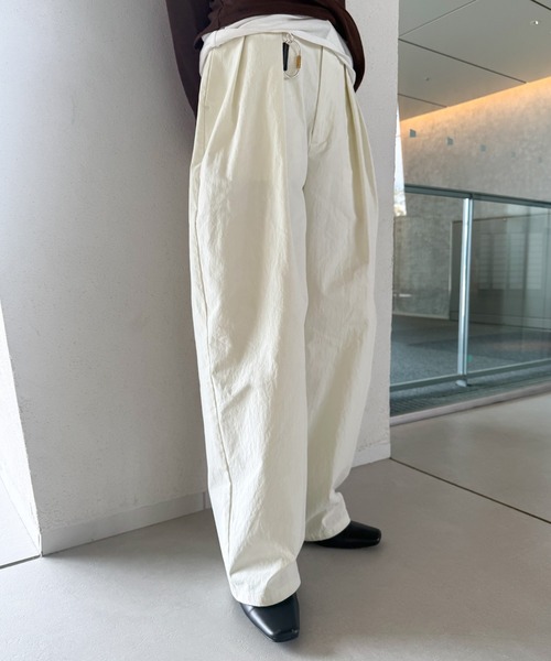 select MOCA by son（セレクトモカバイソン）の「コットンブレンドカーブワイドパンツ【by SON】（その他パンツ・レディース・アイボリー/ブラック・SMALL/MEDIUM/LARGE）」の5枚目の写真