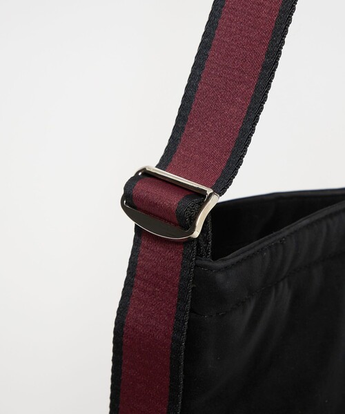 BEAUTY&YOUTH UNITED ARROWS（ビューティーアンドユースユナイテッドアローズ）の「ラインテープ ショルダーバッグ（ショルダーバッグ・レディース・ベージュ/ブラック/ナチュラル・FREE）」の6枚目の写真