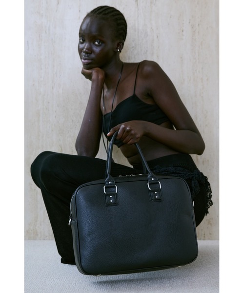 un/neu（アンノイ）の「BIGシボスクエアボストン /  A4、PC(14inch)収納可能 / 大容量バッグ（ボストンバッグ・レディース・カーキ/ブラック/ブルー/ブラウン・FREE）」の13枚目の写真