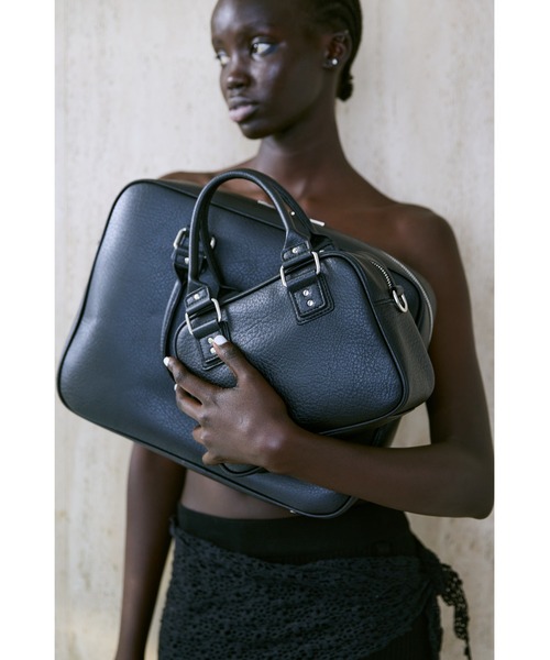 un/neu（アンノイ）の「BIGシボスクエアボストン /  A4、PC(14inch)収納可能 / 大容量バッグ（ボストンバッグ・レディース・カーキ/ブラック/ブルー/ブラウン・FREE）」の21枚目の写真