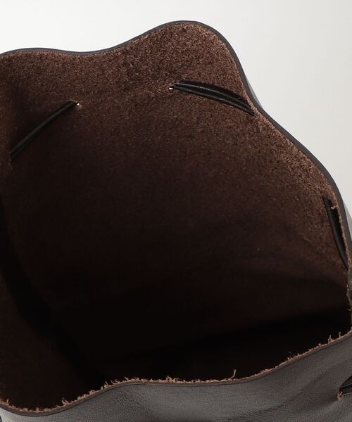 BICASH(ビカーシ)の「BICASH レザー巾着バッグ(B842)(ショルダーバッグ・メンズ・ホワイト/ダークブラウン/ブラック・FREE)」の5枚目の写真