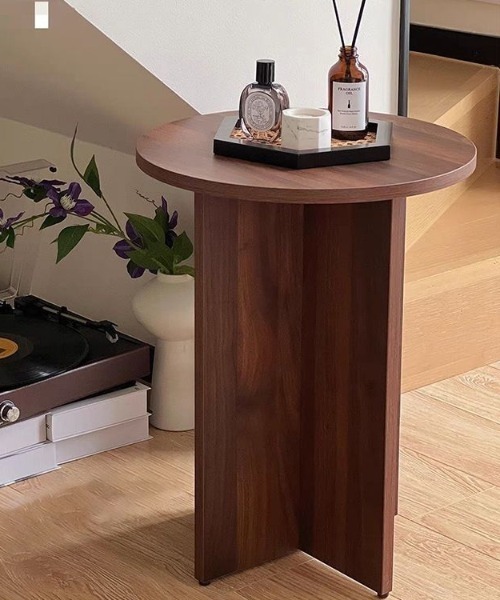 Made in I（メイドインアイ）の「Modern wood side table（家具・レディース・ブラウン・FREE）」の4枚目の写真