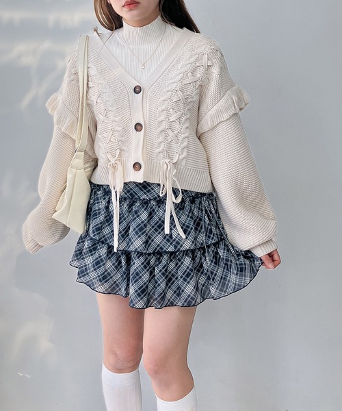 AS KNOW AS plus(アズノゥアズプラス)の「○レースアップ Vネック ケーブルフリルニットカーディガン(カーディガン/ボレロ・レディース・ミント/アイボリー/杢グレー・FREE)」の7枚目の写真