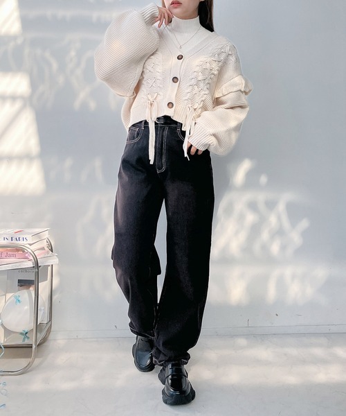 AS KNOW AS plus(アズノゥアズプラス)の「○レースアップ Vネック ケーブルフリルニットカーディガン(カーディガン/ボレロ・レディース・ミント/アイボリー/杢グレー・FREE)」の10枚目の写真