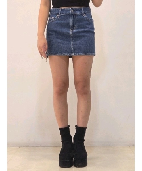 GAP(ギャップ)の「ウルトラソフトデニム ミニスカート(デニムスカート・レディース・インディゴブルー・23/24/25/26/27/28/29)」の7枚目の写真