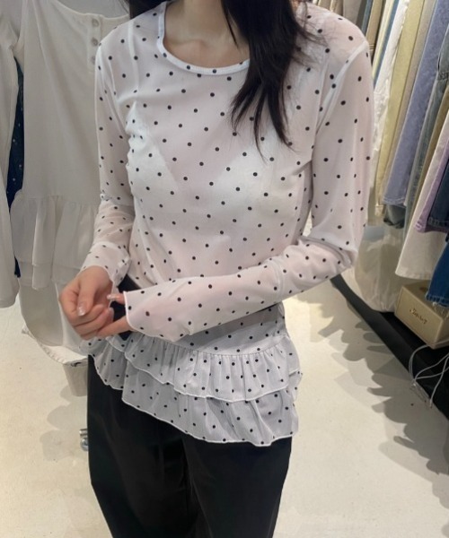 yuue' ( wear )(ユーイ)の「ドット柄チュールティアードトップス(Tシャツ/カットソー・レディース・ホワイト/ブラック・FREE)」の15枚目の写真