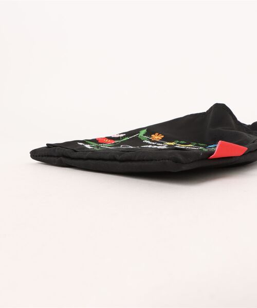 Manhattan Portage（マンハッタンポーテージ）の「SEWARD DRAWSTRING BAG COMBED COTTON GABARDINE DPL（ショルダーバッグ・レディース・ブラック・FREE）」の16枚目の写真