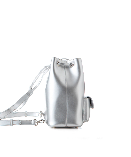 RAINBEE(レインビー)の「ZEPHYR BAG_ SILVER(バックパック/リュック・レディース・シルバー・FREE)」の3枚目の写真
