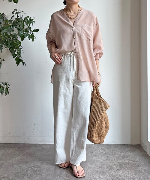 DouDou（ドゥドゥ）の「GOLDボタンVVシャツ（シャツ/ブラウス・レディース・ネイビー/オフホワイト/ピンクベージュ/サックスブルー・FREE）」の16枚目の写真