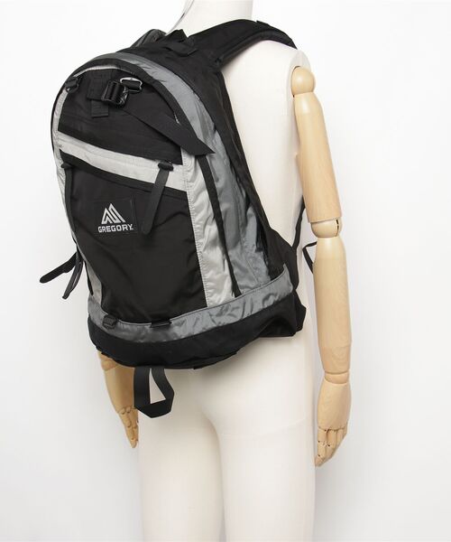GREGORY(グレゴリー)の「ボールド6 デイパック BOLD6 DAYPACK デコンストラクティッド(バックパック/リュック・メンズ・ブラック系・ONE SIZE)」の2枚目の写真