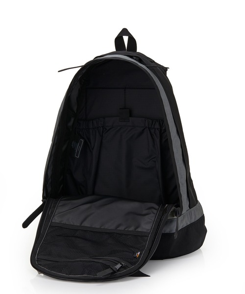 GREGORY(グレゴリー)の「ボールド6 デイパック BOLD6 DAYPACK デコンストラクティッド(バックパック/リュック・メンズ・ブラック系・ONE SIZE)」の5枚目の写真