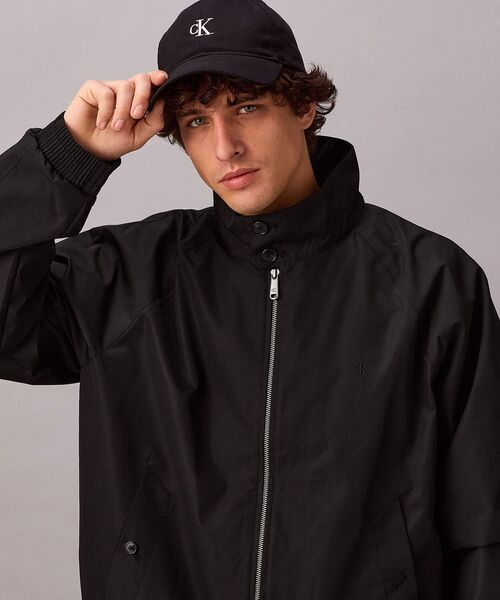 Calvin Klein（カルバン・クライン）の「【ユニセックス】モノグラムジャケット（その他アウター・メンズ・ブラック/ネイビー・XL/S/M/L）」の11枚目の写真
