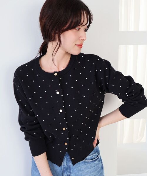 le.coeur blanc(ルクールブラン)の「ドットジャガードニットカーディガン(カーディガン/ボレロ・レディース・ホワイト系その他/ブラック系その他・38)」の4枚目の写真