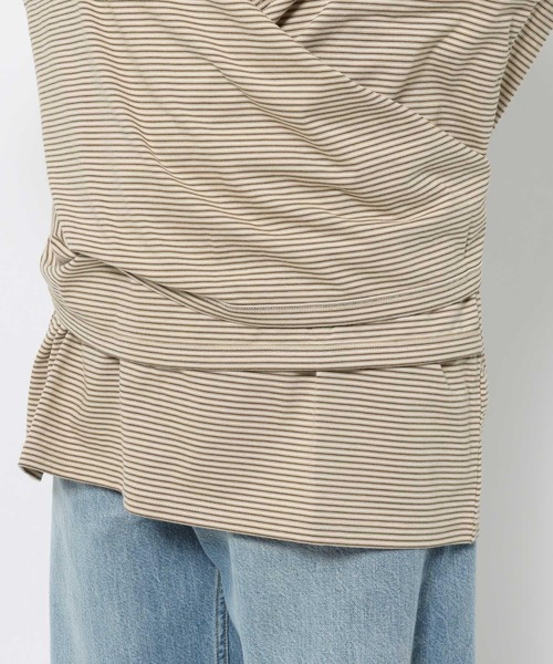 LOWRYS FARM(ローリーズファーム)の「マルチボーダーBIGショルダープルオーバー 638376(Tシャツ/カットソー・レディース・ネイビー/ベージュ・FREE)」の8枚目の写真