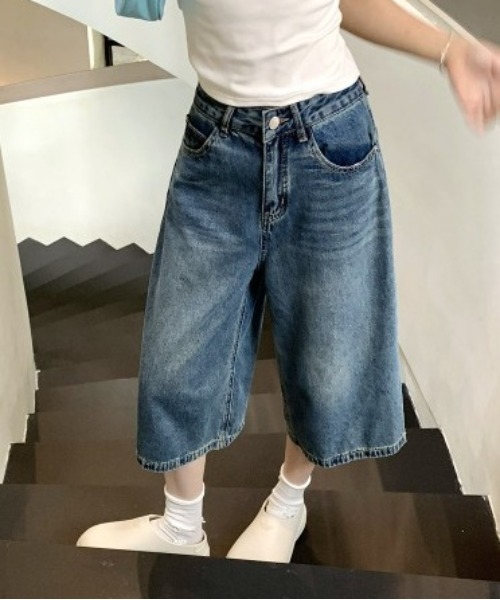 Vini(ヴィニ)の「韓国ストリート デニムキュロットワイドハーフパンツ(デニムパンツ・レディース・ホワイト/ブルー/ブラック・MEDIUM)」の3枚目の写真