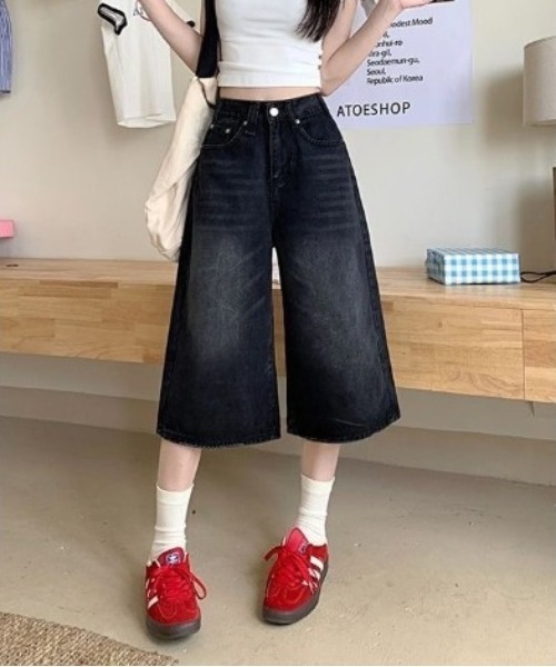 Vini(ヴィニ)の「韓国ストリート デニムキュロットワイドハーフパンツ(デニムパンツ・レディース・ホワイト/ブルー/ブラック・MEDIUM)」の9枚目の写真