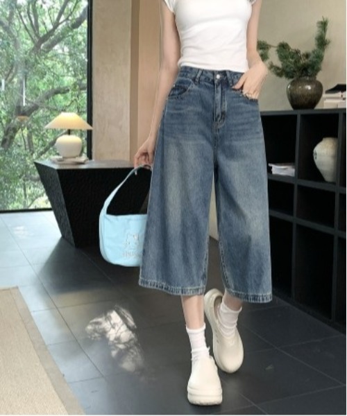 Vini(ヴィニ)の「韓国ストリート デニムキュロットワイドハーフパンツ(デニムパンツ・レディース・ホワイト/ブルー/ブラック・MEDIUM)」の13枚目の写真