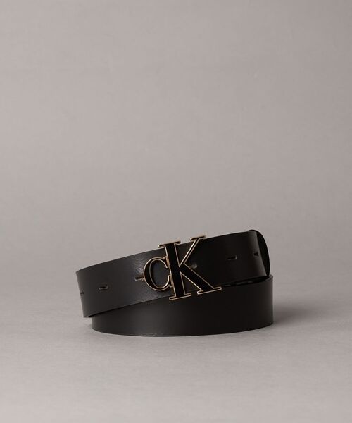 新品★  カルバンクライン ロゴバックル 本革ベルト ベルト - モノグラムバックルレザーベルト（ベルト）｜Calvin Klein