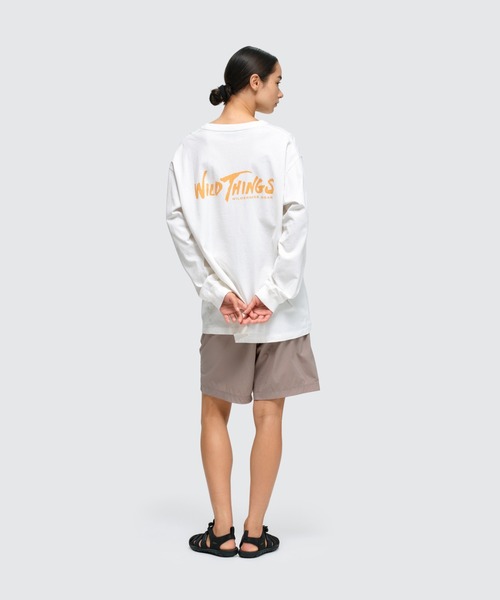 WILD THINGS(ワイルドシングス)の「ワルダネスギア L/S Tシャツ│WILDERNESS GEAR L/S TEE(Tシャツ/カットソー・メンズ・イエロー系その他2/グレー系その他3/ホワイト/チャコールグレー・M/S/XL/L)」の2枚目の写真