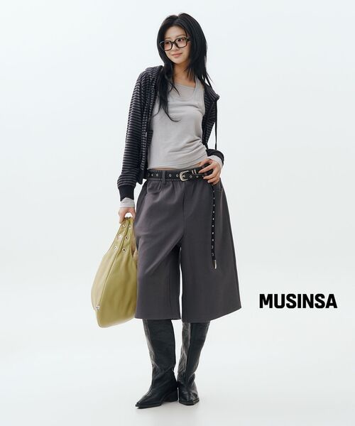 MUSINSA STANDARD WOMAN（ムシンサスタンダードウーマン）の「ウィメンズストライプフードパーカー[ブラック]（パーカー・レディース・その他・SMALL/MEDIUM/LARGE/X-SMALL）」の8枚目の写真