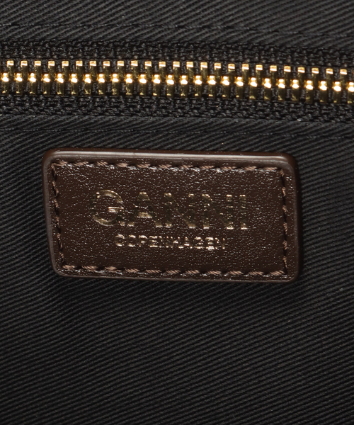 GANNI(ガニー)の「GANNI / ガニー/ Hobo Medium Laces Oleatex(ショルダーバッグ・レディース・カーキ・FREE)」の13枚目の写真