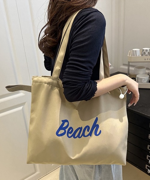 NANEA(ナネア)の「ドローコード付き配色ロゴトートバッグ(トートバッグ・レディース・カーキ/イエロー/ホワイト/ネイビー/レッド・フリー)」の3枚目の写真