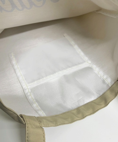 NANEA(ナネア)の「ドローコード付き配色ロゴトートバッグ(トートバッグ・レディース・カーキ/イエロー/ホワイト/ネイビー/レッド・フリー)」の6枚目の写真