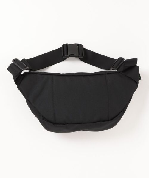 WILD THINGS（ワイルドシングス）の「500mlペットボトルが入る【WILD THINGS】FANNY PACK L ボディバッグ ウエストバッグ（ボディバッグ/ウエストポーチ・メンズ・ブラック/ネイビー/カーキ・ONE SIZE）」の4枚目の写真