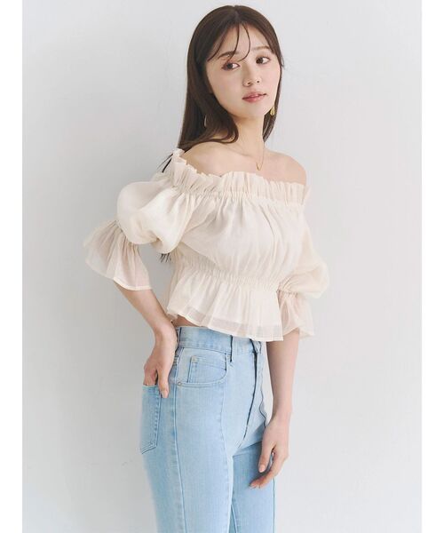 MERCURYDUO（マーキュリーデュオ）の「2WAYオフショル五分袖シャーリングブラウス（シャツ/ブラウス・レディース・ラベンダー/ネイビー/アイボリー・FREE）」の5枚目の写真