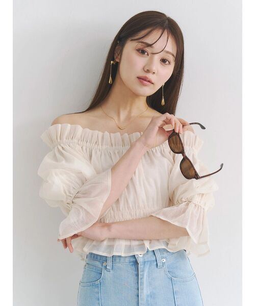 MERCURYDUO（マーキュリーデュオ）の「2WAYオフショル五分袖シャーリングブラウス（シャツ/ブラウス・レディース・ラベンダー/ネイビー/アイボリー・FREE）」の8枚目の写真