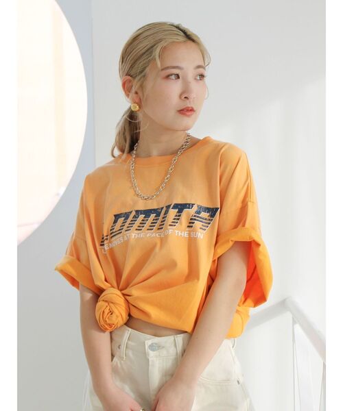 Ungrid（アングリッド）の「ヴィンテージロゴルーズTee（Tシャツ/カットソー・レディース・オレンジ/レッド/アイボリー/チャコールグレー・FREE）」の4枚目の写真