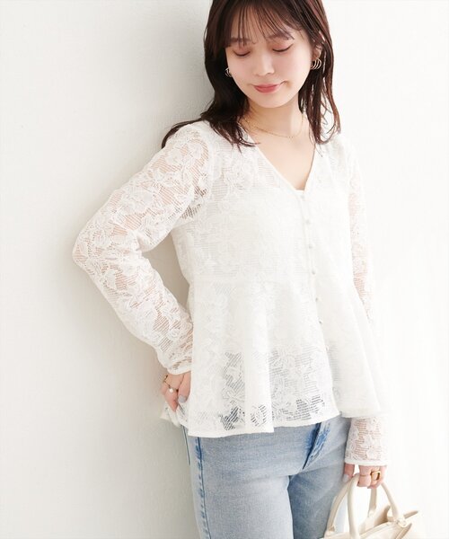 natural couture（ナチュラルクチュール）の「メッシュレースペプラムブラウス（シャツ/ブラウス・レディース・ブラック/ピンクベージュ/オフホワイト・FREE）」の6枚目の写真