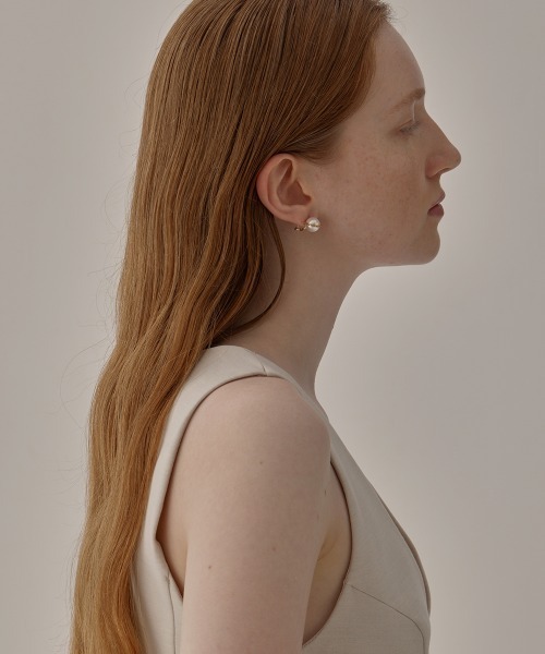 AFFECT(アフェクト)の「Pearl Earring(イヤリング・レディース・ゴールド/シルバー・FREE)」の7枚目の写真
