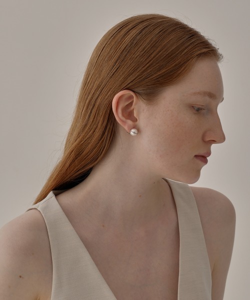 AFFECT(アフェクト)の「Pearl Earring(イヤリング・レディース・ゴールド/シルバー・FREE)」の4枚目の写真
