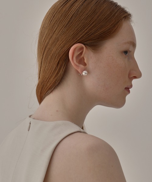AFFECT(アフェクト)の「Pearl Earring(イヤリング・レディース・ゴールド/シルバー・FREE)」の3枚目の写真