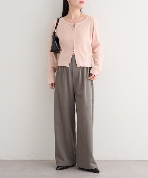 Kastane（カスタネ）の「【一部店舗限定/S.Mサイズ展開】B サイドレーススラックス（スラックス・レディース・ベージュ/グレー・MEDIUM/SMALL）」の17枚目の写真