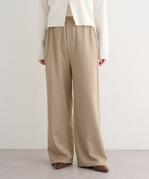 Kastane（カスタネ）の「【一部店舗限定/S.Mサイズ展開】B サイドレーススラックス（スラックス・レディース・ベージュ/グレー・MEDIUM/SMALL）」の3枚目の写真