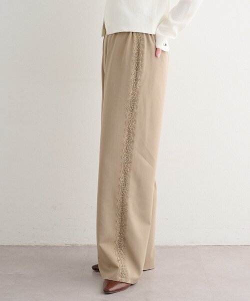 Kastane（カスタネ）の「【一部店舗限定/S.Mサイズ展開】B サイドレーススラックス（スラックス・レディース・ベージュ/グレー・MEDIUM/SMALL）」の4枚目の写真