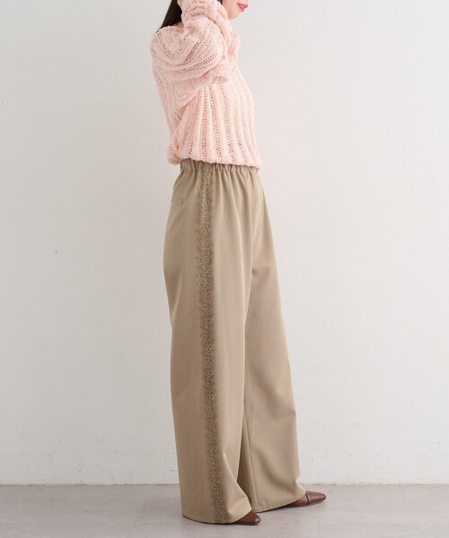 Kastane（カスタネ）の「【一部店舗限定/S.Mサイズ展開】B サイドレーススラックス（スラックス・レディース・ベージュ/グレー・MEDIUM/SMALL）」の7枚目の写真