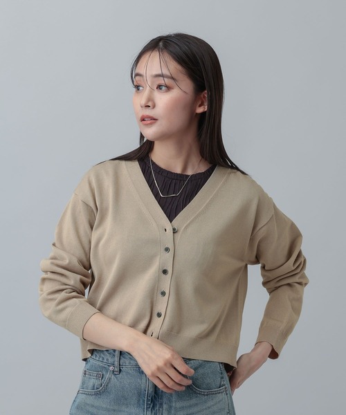 GLOBAL WORK（グローバルワーク）の「MATINEE LINE/レヴィータショートVネックカーディガン/646679（カーディガン/ボレロ・レディース・ベージュ/ネイビー/グレー・LARGE/MEDIUM）」の13枚目の写真