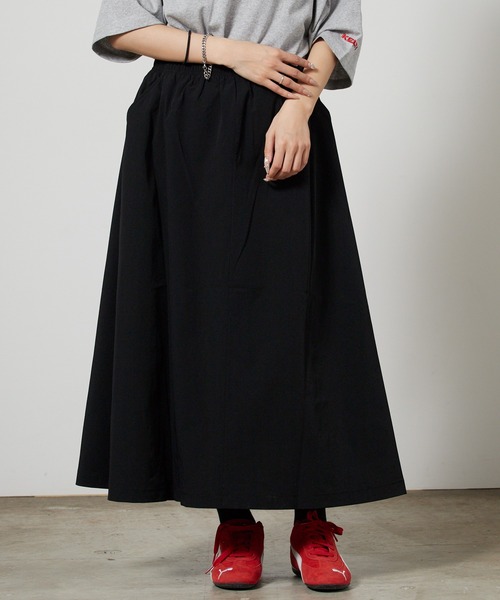 THOUSAND MILE(サウザンドマイル)の「THOUSAND MILE/サウザンドマイル SHORT SLEEVE T-SHIRT & SKIRT SET 4WAYストレッチ ロゴ刺繍セットアップ 2026年 夏 夏服(Tシャツ/カットソー・レディース・ブラック/チャコール・FREE)」の9枚目の写真