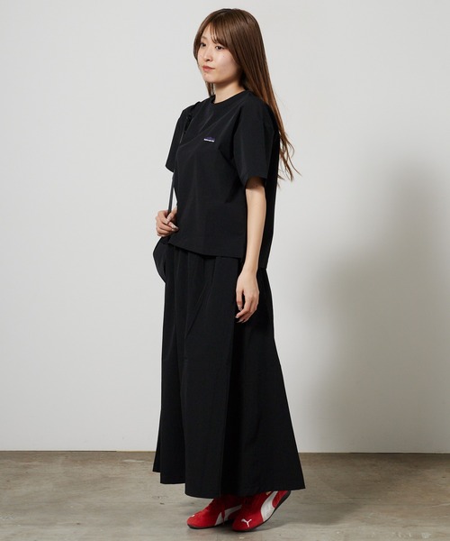 THOUSAND MILE(サウザンドマイル)の「THOUSAND MILE/サウザンドマイル SHORT SLEEVE T-SHIRT & SKIRT SET 4WAYストレッチ ロゴ刺繍セットアップ 2026年 夏 夏服(Tシャツ/カットソー・レディース・ブラック/チャコール・FREE)」の20枚目の写真