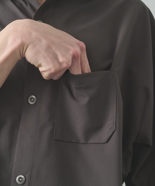 POLIQUANT（ポリクアント）の「【POLIQUANT/ポリクアント】THE MULTIPLE POCKETS S/S SHIRTS（シャツ/ブラウス・メンズ・グレー/ブラック・1/2）」の4枚目の写真
