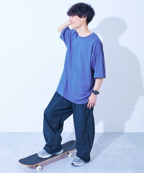 devirock(デビロック)の「【ひやシャリ】接触冷感 BIGシルエット 大人 無地 半袖Tシャツ(Tシャツ/カットソー・レディース・ブルー/パープル系/ブラック/ホワイト/ライトグレー/グリーン系/オレンジ系/ピンク系/ネイビー/ブルー系/イエロー系・M/L/LL)」の19枚目の写真