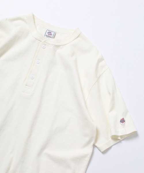 JEMORGAN(ジェーイーモーガン)の「JEMORGAN 天竺ピグメントヘンリーネックT 半袖(Tシャツ/カットソー・メンズ・ブラック/ブラウン/オリーブ/パープル/ダークブルー/オフホワイト/サックスブルー/レッド/イエロー・S/M/XL/L)」の2枚目の写真