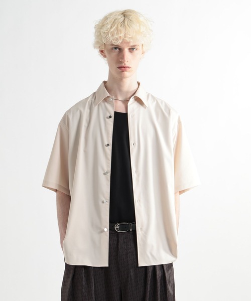 HARE（ハレ）の「ブロードドレスシャツSS(HARE)（シャツ/ブラウス・メンズ・ブルー/ベージュ/ホワイト/ブラック・MEDIUM/SMALL）」の3枚目の写真