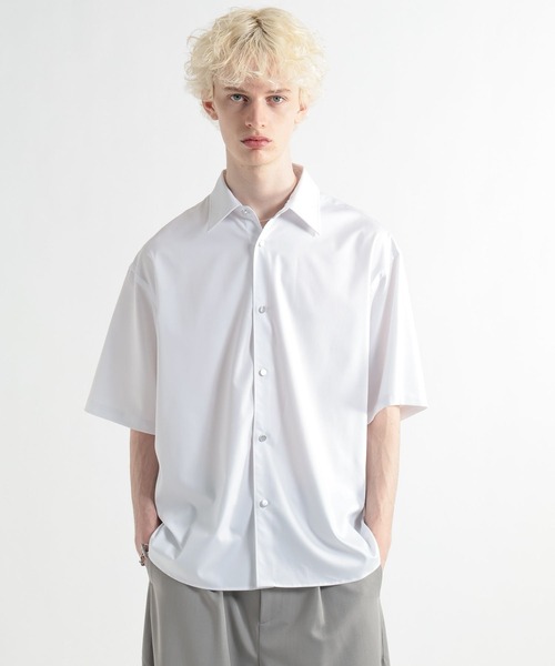 HARE（ハレ）の「ブロードドレスシャツSS(HARE)（シャツ/ブラウス・メンズ・ブルー/ベージュ/ホワイト/ブラック・MEDIUM/SMALL）」の2枚目の写真