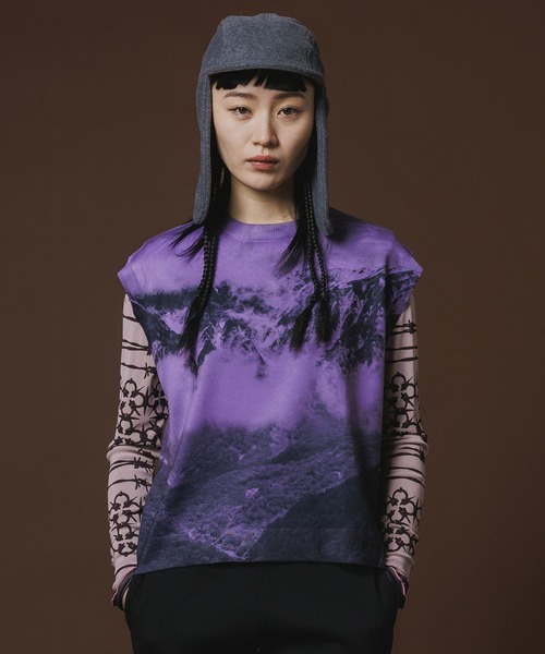 NON TOKYO(ノントーキョー)の「PRINT KNIT PULLOVER VEST(ニット/セーター・レディース・カラフル/パープル/カーキ・1/2)」の2枚目の写真